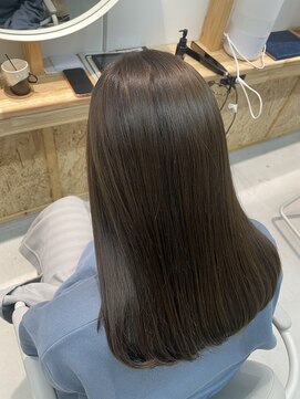 スクリバイタヒエ(SUKURI by tahie) #アッシュグレージュ　#透明感カラー