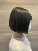 オリーブグレージュ シルキーベージュ 斜めバング