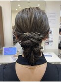 結婚式お呼ばれヘアタイトヘアシニヨンヘアまとめ髪20代30代40代