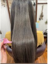 美容室 メザミー MESAMIES 髪質改善 ナチュラル暗髪 ツヤ髪ストレートロング 縮毛矯正