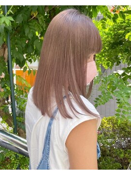 レリー バイ アルティナ 川越店(Lelie by artina) ヘーゼルベージュ_透明感