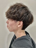 ヒュイル バイ ニアウ(Hwyl by Niau) ツイストスパイラルパーママッシュショートネープメンズカット