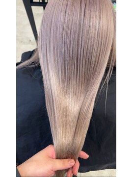 シェイト(ciate) ホワイトシルバー