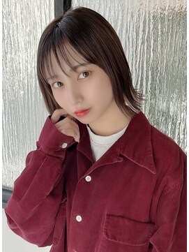 アリエッタ アザブ(ARIETTA AZABU) 切りっぱなしボブ/インナーカラー