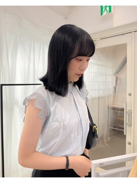 シロコウベ(shiro.kobe) ・BOB + fake black・