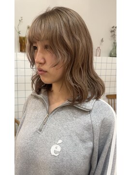 ウィット(wit) ハイトーンベージュ