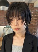 大人女性黒髪レイヤーマッシュウルフ
