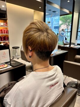 アイフィールアヴェダ 船堀店(i feel AVEDA) 【中村】メンズもオススメ♪ハイトーンツーブロックショート