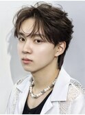 シースルーマッシュ韓国メンズヘアコンマバングフェザーパーマ