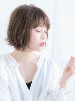 ルティア(Lutia) 小顔ヘア ミルキーグレージュ