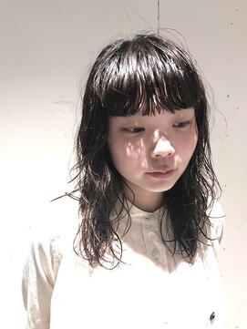 ウメヤ(UMEYA) ニュアンスパーマ　ミディアムウルフ