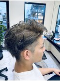 ツーブロック　ハードパーマ