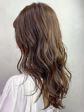 アイティー バイ アルバム 浦和店(IT by ALBUM) ブラウンアッシュ_セミウェットウェーブオリーブカラー_ba307621