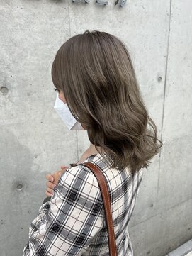 アンダーバーホワイト 南海難波店(_WHITE) 【＿white+】