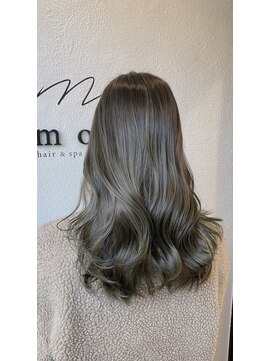 モク(mok) オリーブ強めカラー