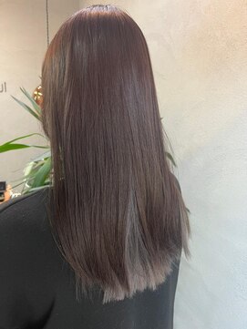 ネウィ 秋田(newi) インナーグレーでさりげなカワイく!