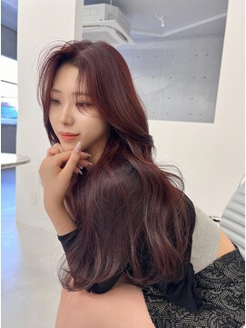 ヒン(HIN) 抜け感のあるアップルカラー