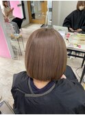 ミルクティーベージュボブレイヤーカット夏ケアブリーチ所沢韓国