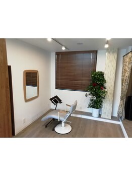 １席のみのプライベートサロン♪周りを気にせずゆったりとした時間を過ごしたい方におススメ。