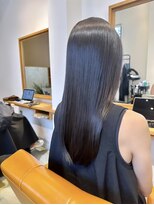 クルト バイ マルカ(KURT by MARUCA)&nbsp;白髪ぼかし・髪質改善/暗めモノトーングレイジュ/20代 30代40代