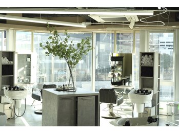 ESQUISSE【エスキス】