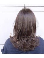 ヘアサロン エフ 渋谷(F)&nbsp;レイヤーカット#グレージュ