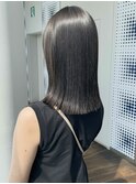 ★透明感オリーブグレージュ/鎖骨ライン/切りっぱなしロブ/艶髪