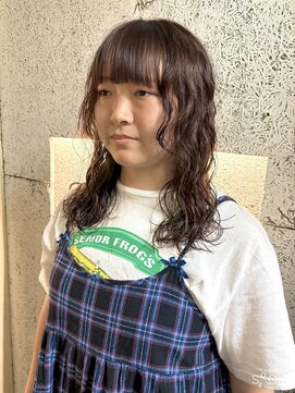 リンネ(Lin'ne) スパイラルパーマとオレンジブラウン相性◎