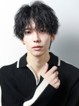 ツイストシャドウスパイラルパーマセンターパート