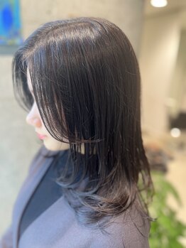 En atelier by lunettes 町田店【アンアトリエバイリュネッツ】【6月下旬OPEN(予定)】の写真/【町田駅NEWOPEN】マンネリしがちなロングスタイルでも顔周りレイヤーで女性らしい上品な艶髪スタイルに◎
