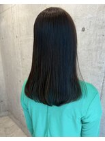ロッカヘアエジェ(ROCCA hair eje.)&nbsp;ダークブルー絹髪ストレート