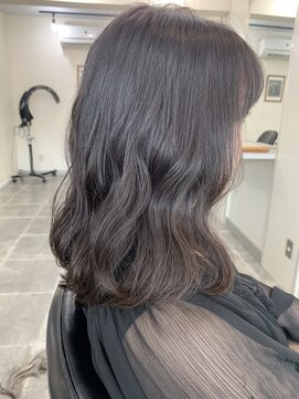 イズミ(izumi) ミディアムロブ