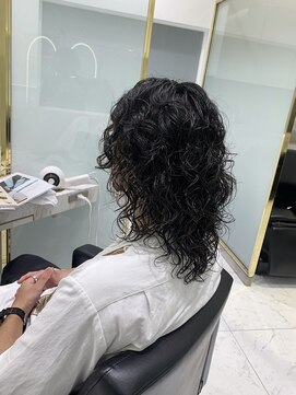 ロン毛スパイラルセンターパート L 六本木美容室 白金店のヘアカタログ ホットペッパービューティー