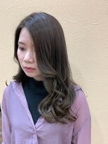 コワフュールエミカ(coiffure EMIKA) シルバーグレージュ