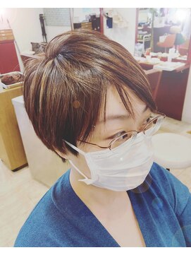 ココアール けやき通り(COCO.R) トップレイヤーショートヘア・白髪染め