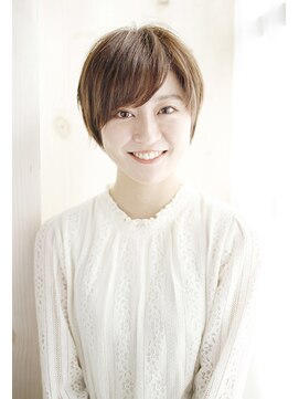 ラクシア(LUXIA) ふんわりショート