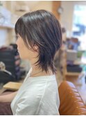 くびれ女子　ショートウルフ