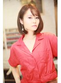 内巻きでも外ハネでもOKな切りっぱなしボブ