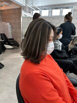 イキ 表参道(iki omotesando)&nbsp;モード/無造作ウェーブ/大人ガーリー[表参道駅]