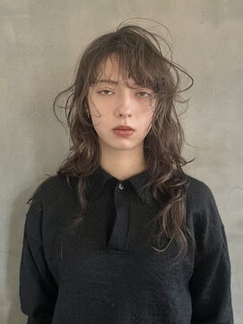 ティム(tim.) レイヤーロング/グレーベージュ/アッシュカラー