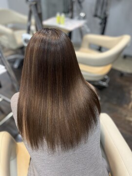 ジャパンデザイナーズアカデミー 艶髪ハイライト【深井・堺】