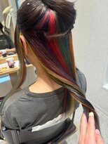 シー(THEE)&nbsp;ハイトーンカラー/レインボー/インナーカラー/ブリーチ