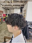 波巻きスパイラルパーマシャドウパーマツーブロックメンズカット