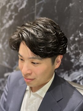 ヨシザワインク プレミアム 横浜 桜木町店(YOSHIZAWA Inc. PREMIUM) メンズツーブロックパーマアップバングスタイル