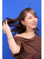 アンアタッシュ(UNE ATTACHE) Smoky Mode|わたしを大切にしたくなった。レイヤー×グレージュ