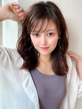 ラルユー 金山(LallYou) 愛されミディアムレイヤーで華やぎアップ