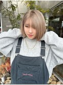 派手髪ボブ/金髪ショート/ミルクティーベージュ/20代
