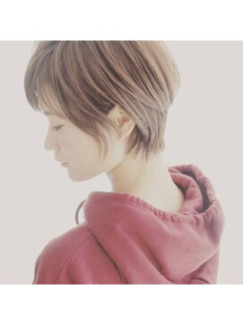 DAMANI 表参道 髪質改善/ヘッドスパ/ハイライト/白髪染め/白髪ぼかし/縮毛矯正 似合わせカット/ミディアムレイヤーカット[表参道駅]