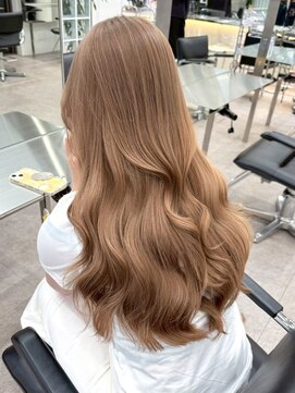 サンク 原宿 表参道(cinq) 原宿ミルクティーレイヤーカットベージュカラーケアブリーチ前髪