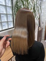 ナインスフロア(9NINTH FLOOR)&nbsp;モテ髪/艶感美髪/オリーブベージュ/透明感カラー/ブリーチなし